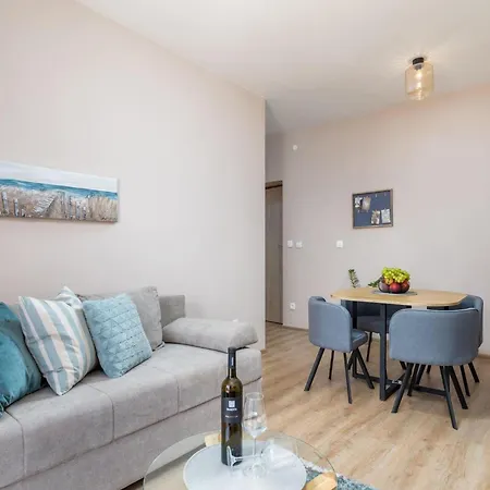 Apartman In Fa Ana Near Valbandon *